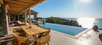 Villa Parga - Four Bedroom Villa, Sleeps 8