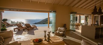 Villa Parga - Four Bedroom Villa, Sleeps 8