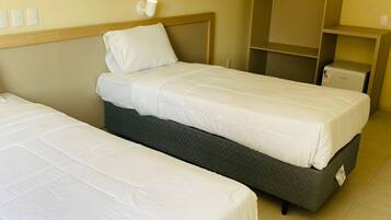 Deluxe Single Room, City View | Free WiFi, bed sheets