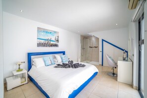 4 slaapkamers, een strijkplank/strijkijzer, wifi, beddengoed