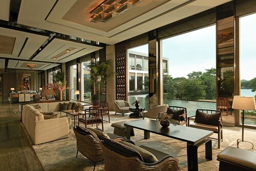 Capella Bangkok - Riverfront