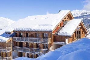 Exterior - 200m from resort center, swimming pool, balcony, tv, ski locker, 65m², Montchavin La Plagne (Bellentre)