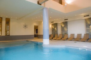 Indoor pool, a heated pool - 200m from resort center, swimming pool, balcony, tv, ski locker, 65m², Montchavin La Plagne (Bellentre)
