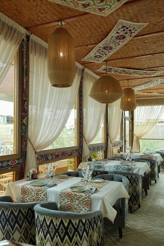 Zargaron Boutique Hotel