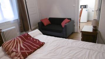 1 bedroom, iron/ironing board, WiFi, bed sheets