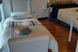 1 bedroom, iron/ironing board, travel cot, free WiFi