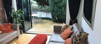 Immaculate Self contained exclusive 1 bed apartment close to the costal footpath