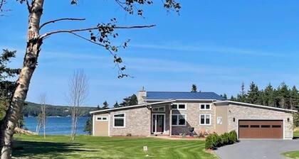 New Modern & Unique 2-bedroom house in beautiful South River with WiFi, AC etc.