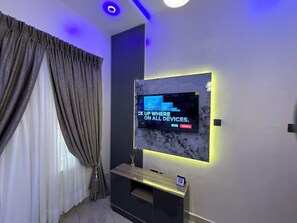 Deluxe Apartment, Balcony, City View | In-room safe, desk, laptop workspace, blackout drapes - The Jericho Apartments (Ibadan)