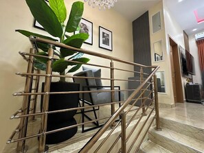 Interior detail - The Jericho Apartments (Ibadan)