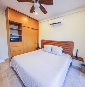 Comfort appartement, 1 kingsize bed met slaapbank, terras, uitzicht op de binnenplaats | Uitzicht vanuit de kamer