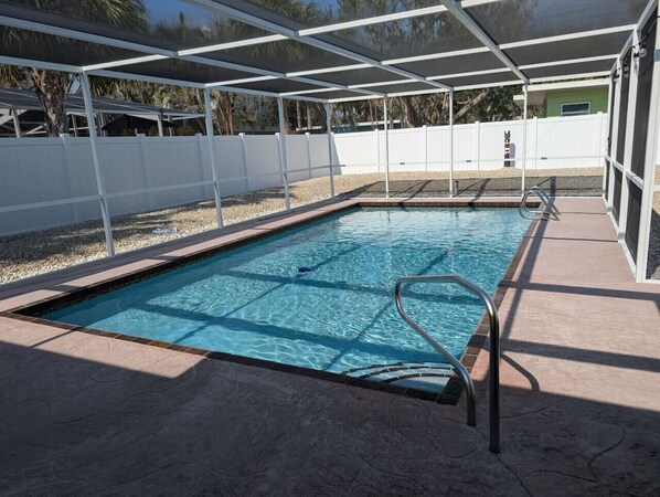 Unclassified image, 1 of 36, button