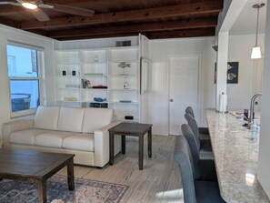 Unclassified image, 4 of 36, button