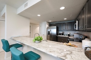 Exterior - Unit 203 Aruba - 3 Bedroom Ocean Front (Daytona Beach Shores)