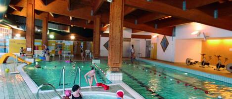 Indendørs pool, opvarmet pool