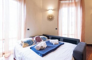 3 slaapkamers, een strijkplank/strijkijzer, wifi, beddengoed