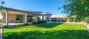 Paradise Estate+2 Houses+9bedroom+Heatedpool+Volleyball+Pickleball