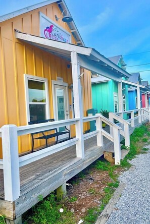 Exterior detail - Gulf-front! New boardwalk! Beachfront! On the sand! December dates discounted (Mexico Beach)