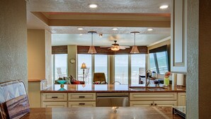 Exterior - White Surf 701 (Daytona Beach Shores)