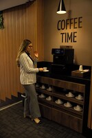 Café da manhã com buffet grátis todos os dias