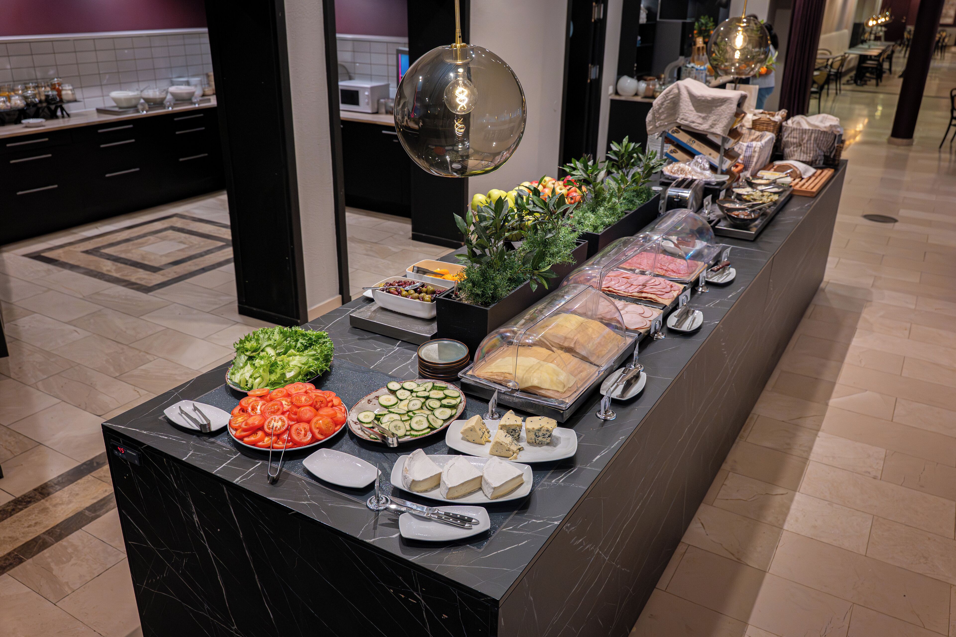 Buffetaamiainen