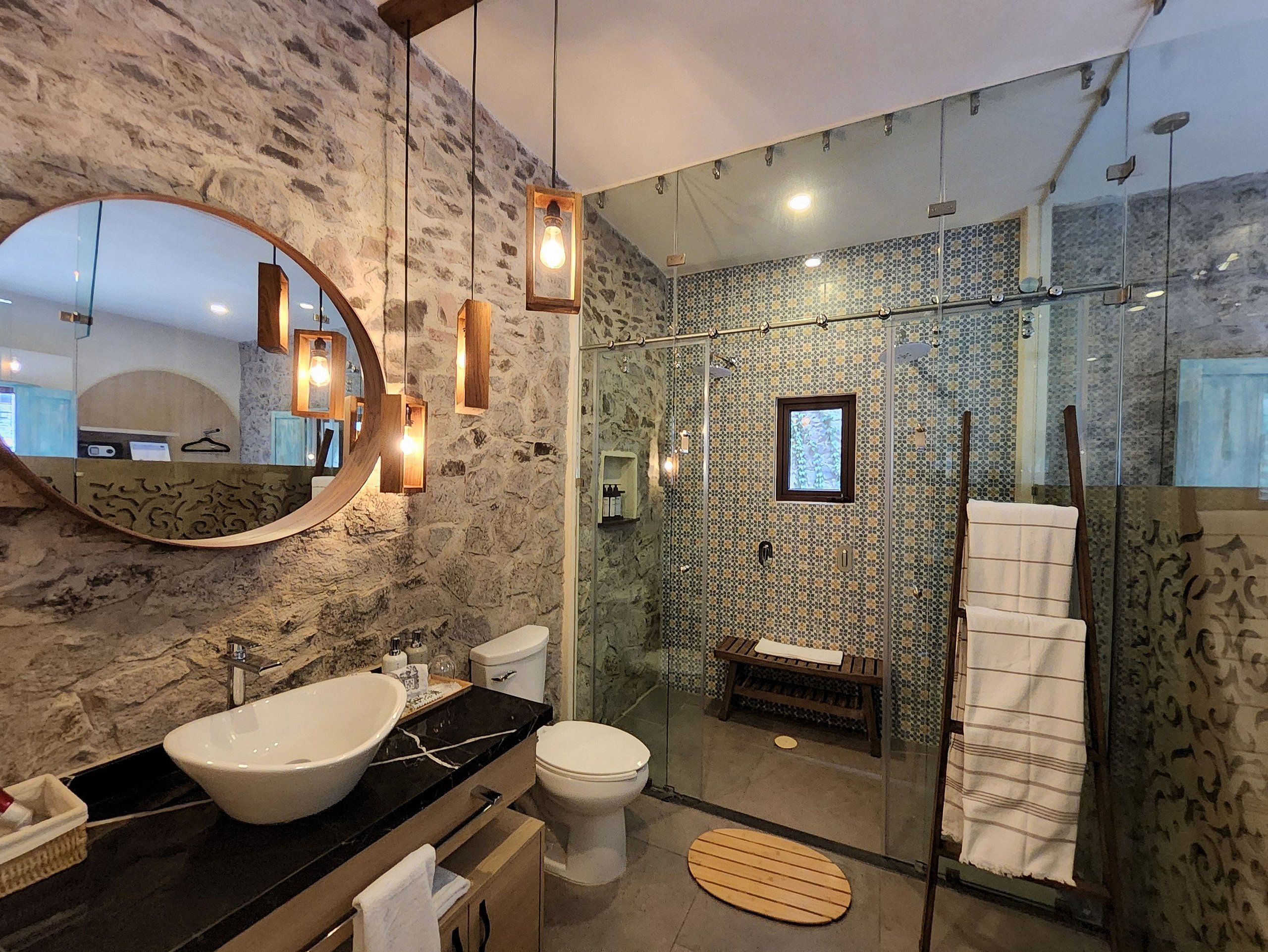 Deluxe suite | Badkamer