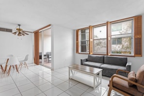 1 間臥室、熨斗/熨衣板、免費無線上網