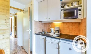 Kühlschrank, Mikrowelle, Geschirrspüler