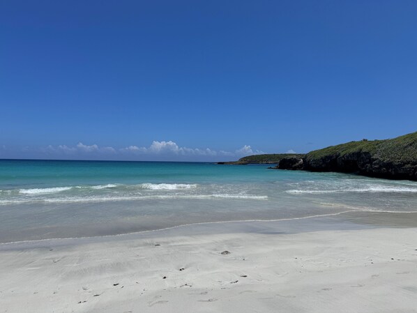 Liegestühle, Strandtücher