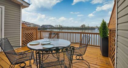 Lakeside Landing Spacious Comfort Near Downtown