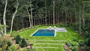 Et oppvarmet basseng