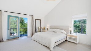 4 bedrooms, iron/ironing board, WiFi, bed sheets - Spacious Southampton Home with Pool, Minutes to Shinnecock Hills Golf Club,... (Southampton)
