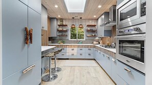 Microwave, oven, stovetop, coffee/tea maker - Designer's Oceanfront East Hampton Estate, State-of-the-Art Amenities,... (Amagansett)