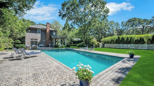 Spacious East Hampton Retreat Minutes Away from East Hampton Village,...