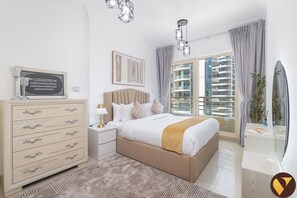 Appartement luxueux, vue sur la ville | 2 chambres, coffre-fort, fer et planche à repasser
