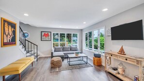 Smart-TV og stereoanlegg