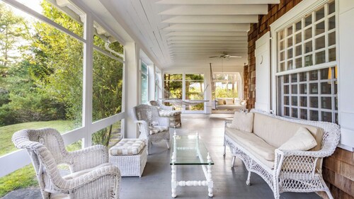 Expansive Quiogue Home Between Westhampton and Quogue, Private Pool and...