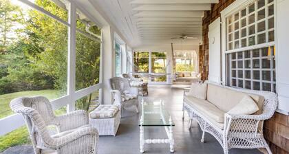Expansive Quiogue Home Between Westhampton and Quogue, Private Pool and...