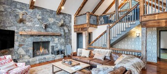 Contemporary Renovated Retreat with Mountain Views, Ski-In/Ski-Out,...