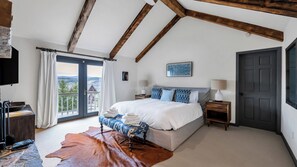 5 室のベッドルーム、アイロン / アイロン台、WiFi、ベッドシーツ