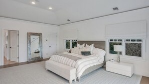 8 chambres, Wi-Fi, draps fournis