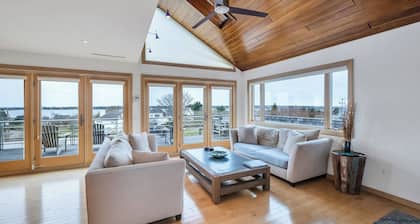 Spacious Montauk Home with Water Views, Private Pool, Perfect for Families,...