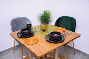 Dining - Cozy 1-bedroom apartment at Gatundu Heights, Kileleshwa, Nairobi. (Nairobi)