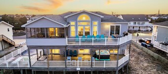 Oceanfront 7BR Home w/ Pool, Hot Tub. Sleeps 20