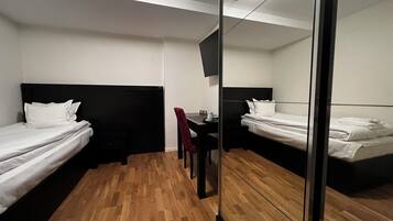 Economy Single Room | Iron/ironing board, free WiFi, bed sheets