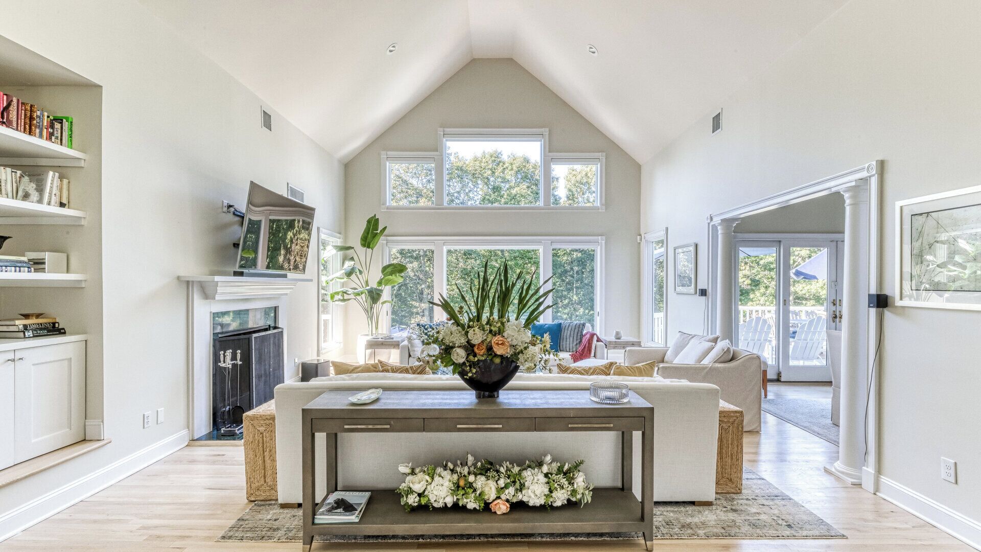 تلفزيون ذكي، مدفأة، ستيريو