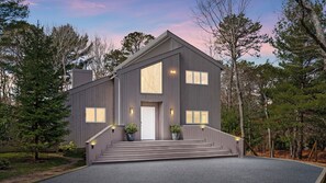 Exterior - Modern East Hampton home, in-ground pool, expansive deck and minutes to Sag... (East Hampton)