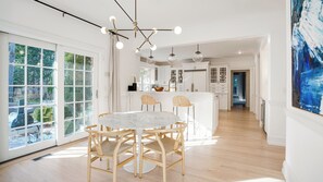 Dining - Stunning, Contemporary Southampton Home Near Town Beaches and Downtown (Southampton)