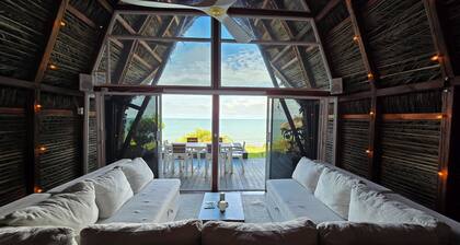 Melo Party Hostel La Barra