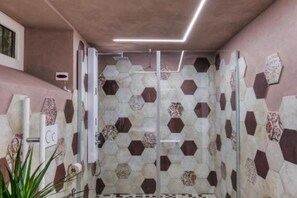 Shower, bidet - La Cantina Rent Rooms -Double Room with Disabled Access (Santa Maria-San Grato)
